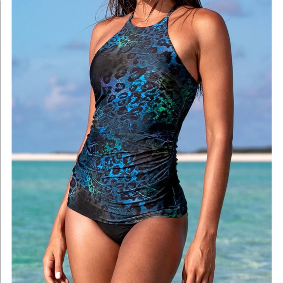 Hapari Other - NWT Hapari animal high-neck strapped tankini swim top size Medium FREE SHIPPING